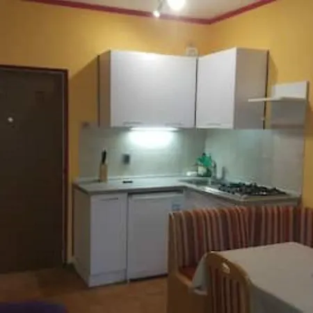 Miky Apartment-south Tyrol